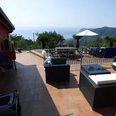 Villa Belvedere Con Piscina Privata Alassio
