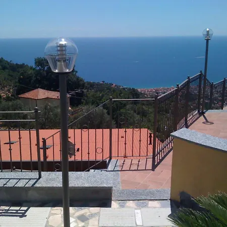 Villa Belvedere Relax,piscina Privata E Privacy Alassio